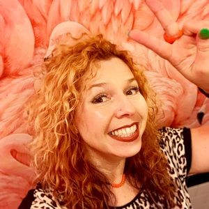 Meet your Posher, Esther